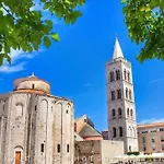 Διαμέρισμα Spacious Mauro & Pia In Center Of