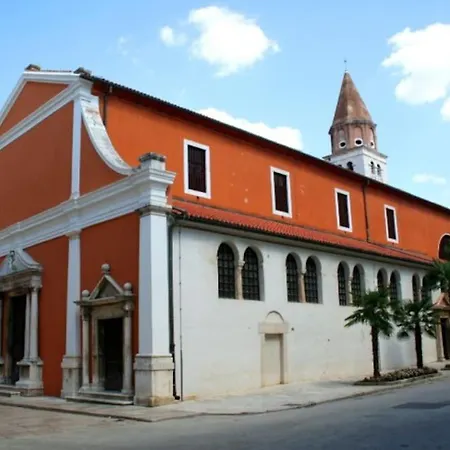 Spacious Mauro & Pia In Center Of Lägenhet Zadar