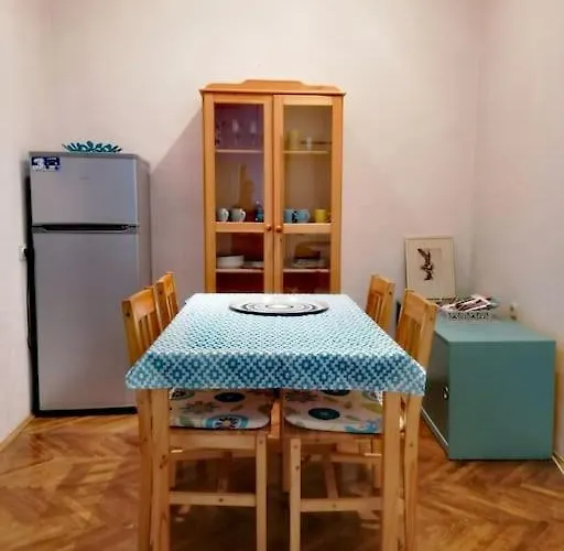 Spacious Mauro & Pia In Center Of Apartment