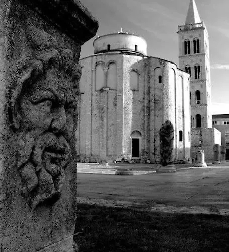 Spacious Mauro & Pia In Center Of *